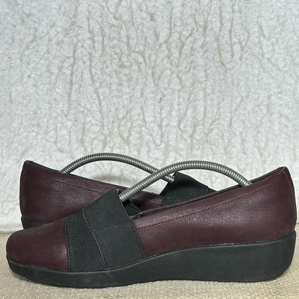 Easy Spirit Womens Maroon Kaleo 3 Comfortable Wedge Heel Loafer Shoes SZ 9.5W - Picture 7 of 11